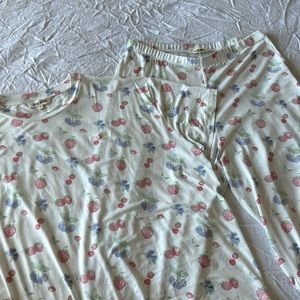 Djerf Avenue NWOT Berry set